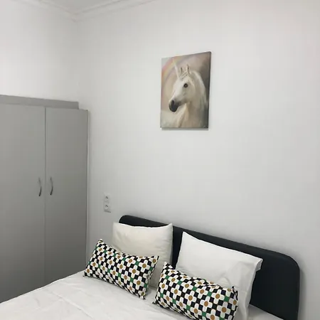Lisbon's Cosy House *